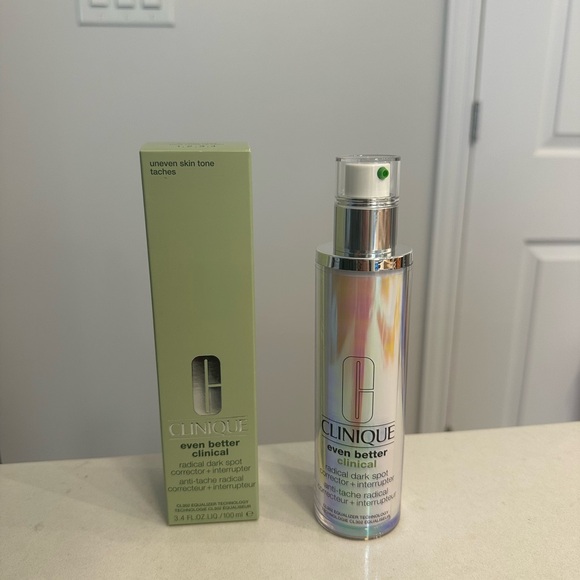 Even better clinical , radical dark spot corrector and interrupter - Picture 3 of 3